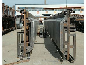 橋梁鋼模板廠家對加工人員的技術(shù)要求有哪些