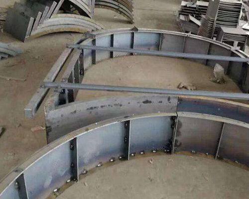 護(hù)坡鋼模板